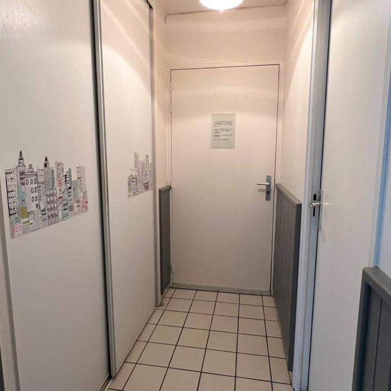 Studio 2 personnes, terrasse fermée, animaux tolérés, proche parking – Cambo-les-Bains - Monolocale - 2