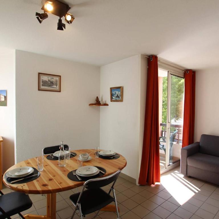 2 pièces, parking, balcon sud, proche télécabine - Briançon - FR-1-330C-66 - Appartement (4 Adultes) - 1