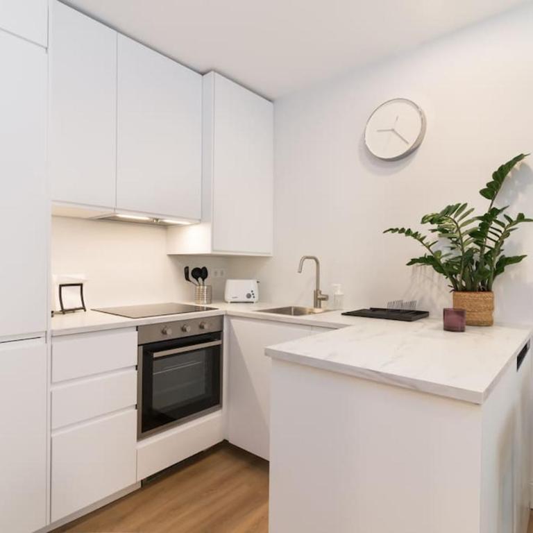 Moderno y Acogedor Apartamento en Atocha 4 PAX A/C - Apartamento de 2 dormitorios - 3