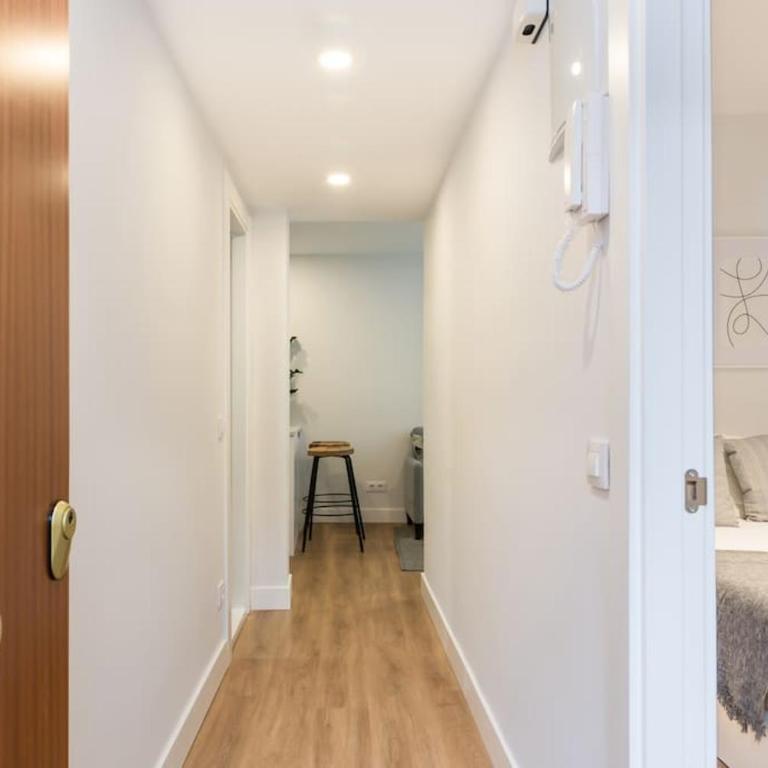 Moderno y Acogedor Apartamento en Atocha 4 PAX A/C - Apartamento de 2 dormitorios - 7
