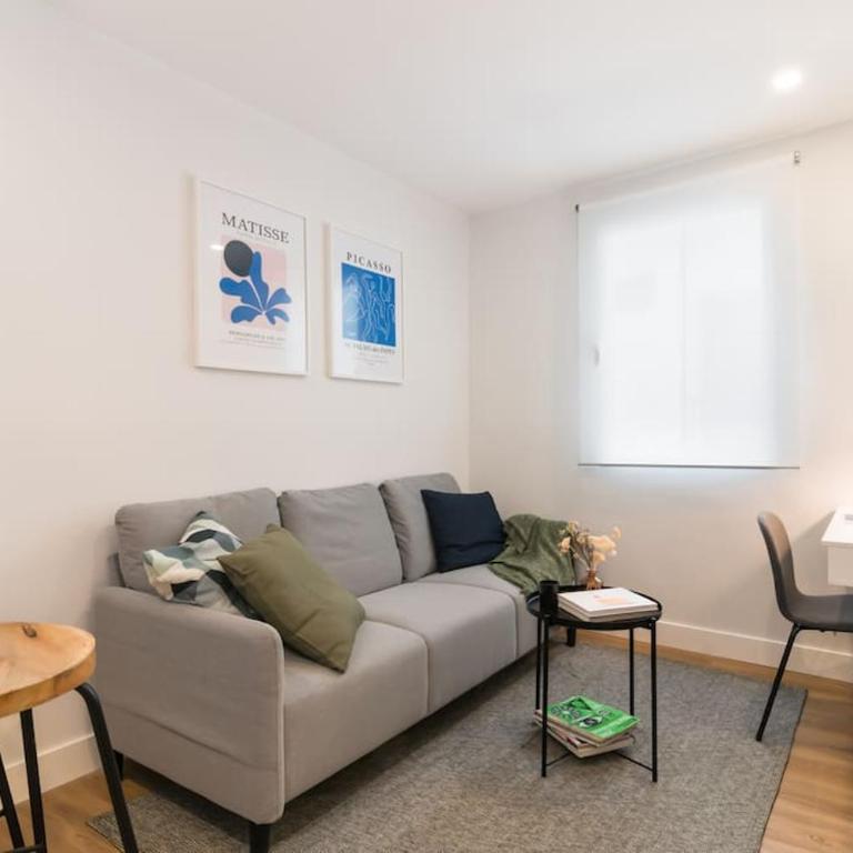 Moderno y Acogedor Apartamento en Atocha 4 PAX A/C - Apartamento de 2 dormitorios - 11
