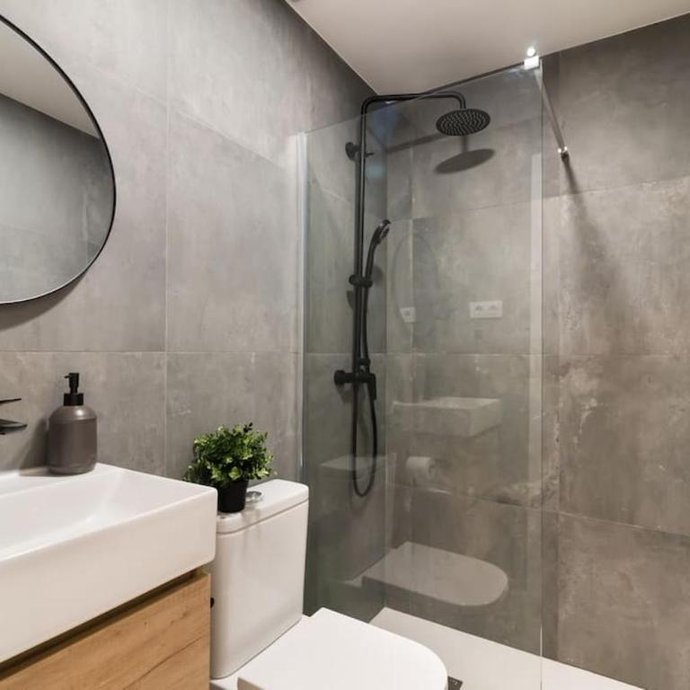 Moderno y Acogedor Apartamento en Atocha 4 PAX A/C - Apartamento de 2 dormitorios - 12