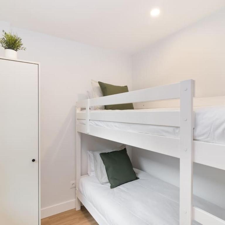 Moderno y Acogedor Apartamento en Atocha 4 PAX A/C - Apartamento de 2 dormitorios - 14