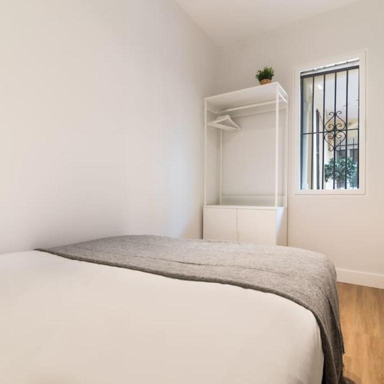 Moderno y Acogedor Apartamento en Atocha 4 PAX A/C - Apartamento de 2 dormitorios - 15