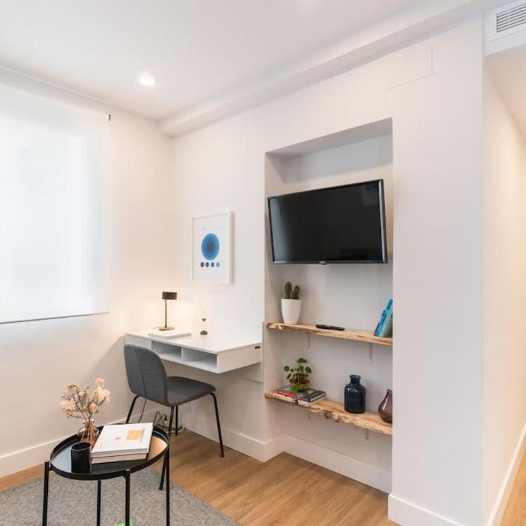 Moderno y Acogedor Apartamento en Atocha 4 PAX A/C - Apartamento de 2 dormitorios - 17