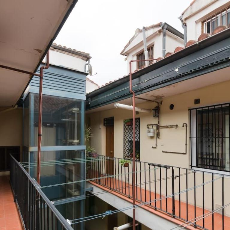 Moderno y Acogedor Apartamento en Atocha 4 PAX A/C - Apartamento de 2 dormitorios - 21