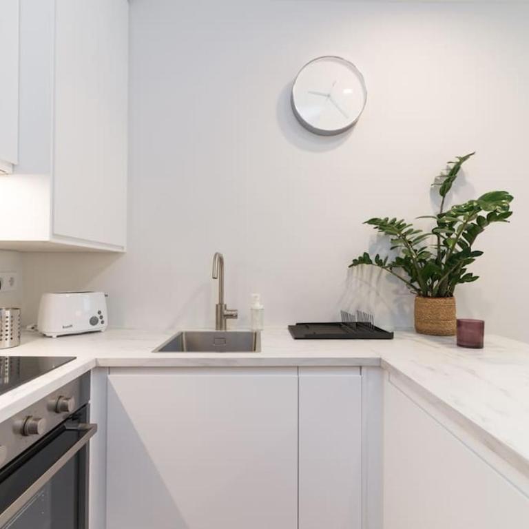 Moderno y Acogedor Apartamento en Atocha 4 PAX A/C - Apartamento de 2 dormitorios - 18