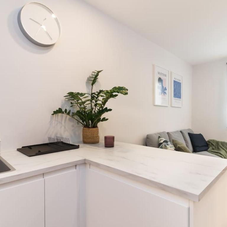 Moderno y Acogedor Apartamento en Atocha 4 PAX A/C - Apartamento de 2 dormitorios - 19