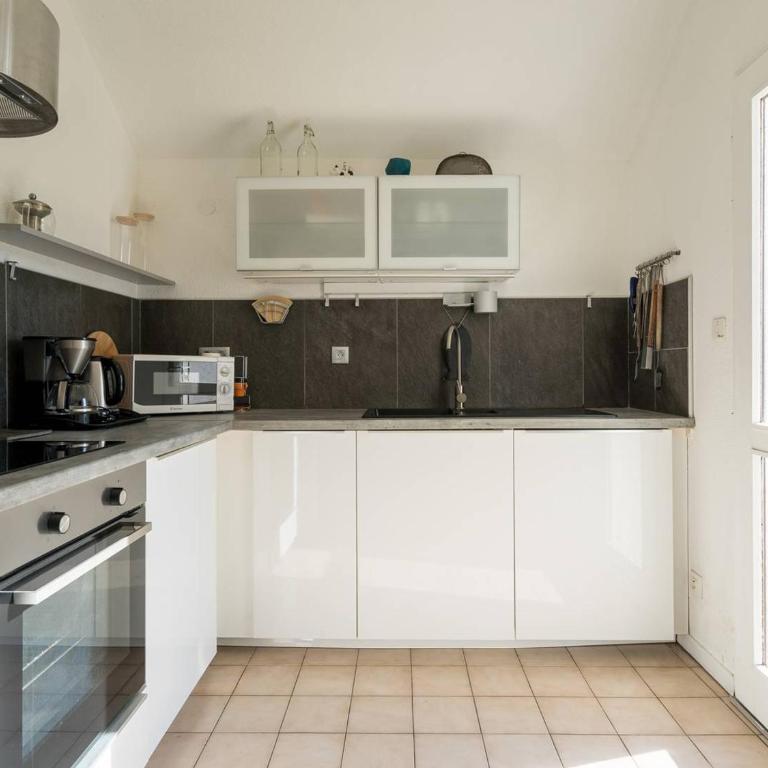 Maison à Carnac, proche plage, jardin clos, 3 pièces, 4 pers, Wifi, parking, petit animal accepté - FR-1-477-154 - Villa - 4
