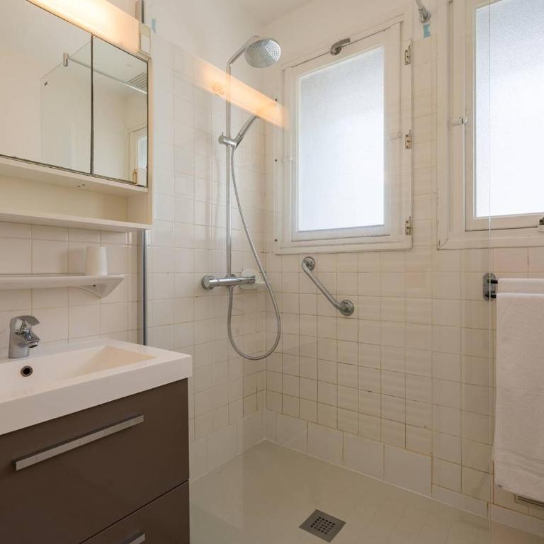 Carnac - Appart 3 pièces + coin couchage, 78m², accès direct plage, animaux admis, parking couvert - FR-1-477-88 - Appartement (6 Adultes) - 8