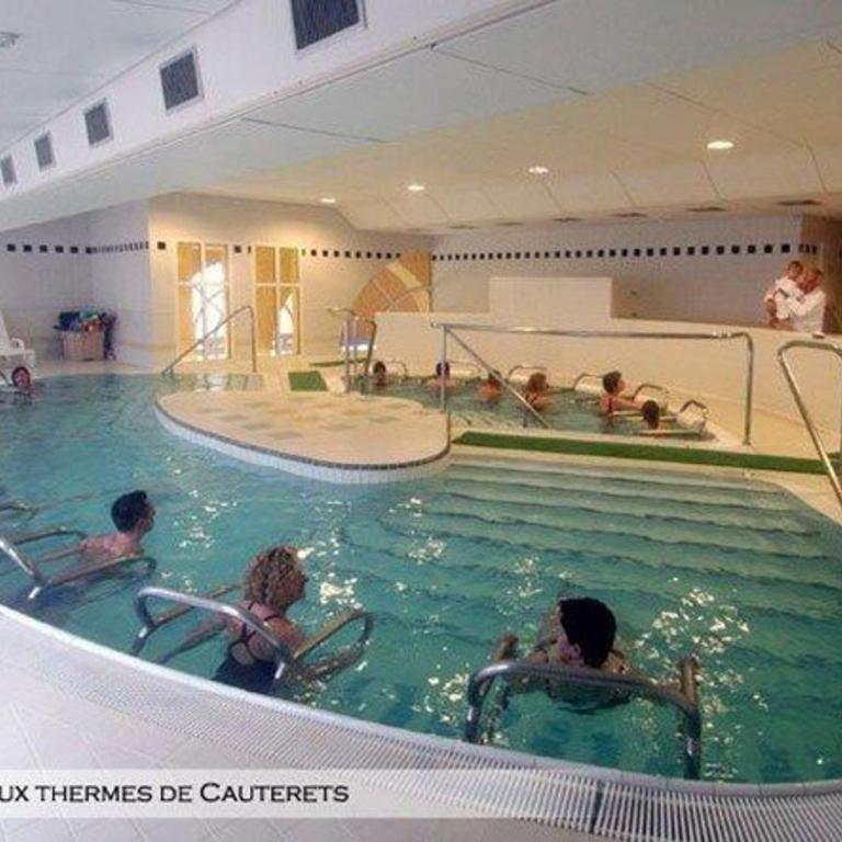 Triplex 7p avec Terrasse, Parking et Casier à Skis - Centre de Cauterets, à 250m des Pistes - FR-1-401-173 - Maison de Vacances (7 Adultes) - 8