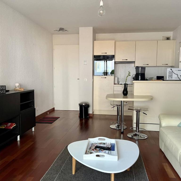 T2 confortable à Cambo avec piscine et parking - Appartement 1 Chambre - 6