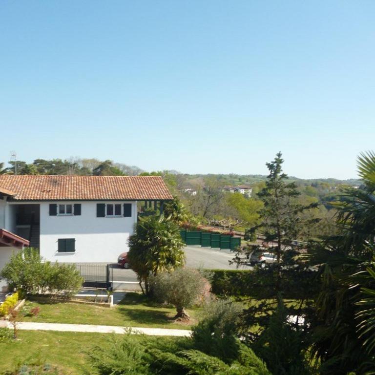 Studio lumineux à Cambo-les-Bains, proche thermes, coin nuit, kitchenette, internet, animaux acceptés - Studio - 9