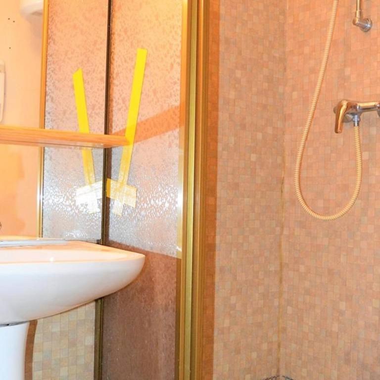 Appartement calme centre station avec parking - FR-1-593-41 - Studio - 3