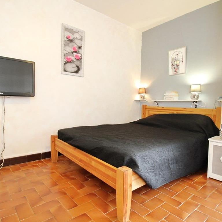 Studio rénové avec wifi, balcon et climatisation à Balaruc-les-Bains - FR-1-553-53 - Studio - 2