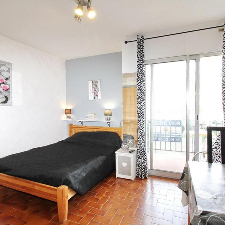 Studio rénové avec wifi, balcon et climatisation à Balaruc-les-Bains - FR-1-553-53 - Studio - 1