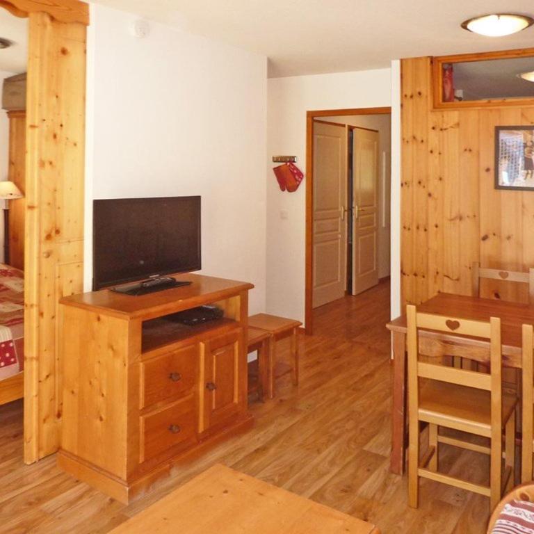 Les Orres 1800: appart 6 pers, pisc chauffée, sauna, départ skis aux pieds - FR-1-322-382 - Apartment (6 Adults) - 6
