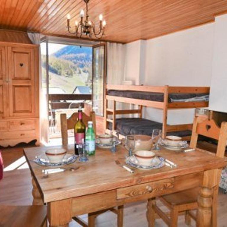 Studio cosy 4 pers avec balcon et parking à Montgenèvre - FR-1-266-159 - Estudio - 7