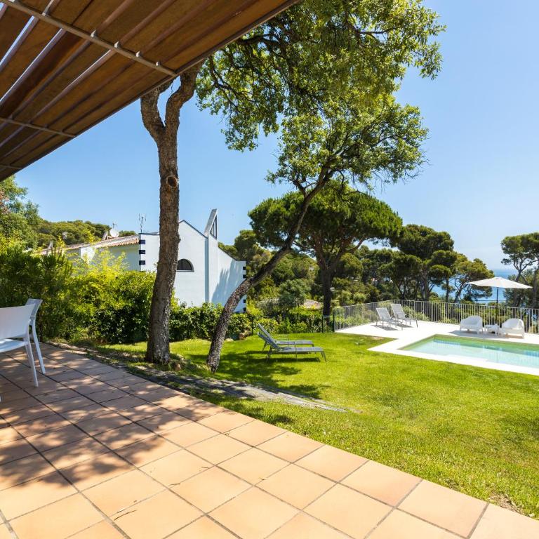 Luxury Villa in front of the beach POPETA - Villa - 5