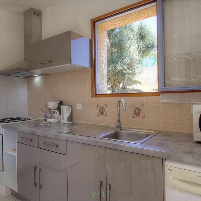 L'AMANDIER -LE FIGUIER-LES LAURIERS ROSES - Maison 1 Chambre - 11