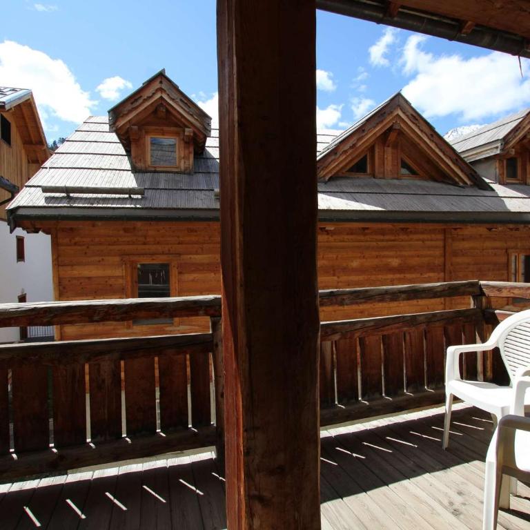 Bel appartement lumineux 54m², 3 pièces, 6 pers., coeur de Montgenèvre, animaux acceptés, balcon. - FR-1-330D-12 - Appartement (6 Adultes) - 6