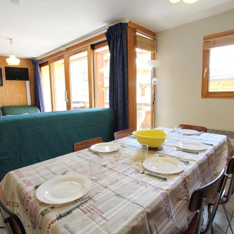 Bel appartement lumineux 54m², 3 pièces, 6 pers., coeur de Montgenèvre, animaux acceptés, balcon. - FR-1-330D-12 - Appartement (6 Adultes) - 7