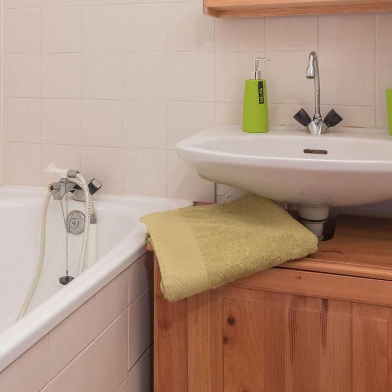 Studio charmant au ski, balcon sud, 3 pers. - FR-1-330D-14 - Apartment (3 Adults) - 6