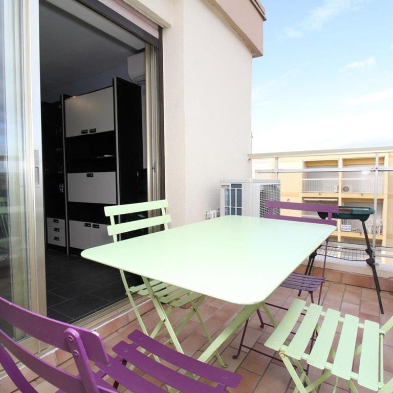 Spacieux T2 à Balaruc-les-Bains, cuisine séparée, climatisation, WiFi, proche Thermes - Appartement 1 Chambre - 3