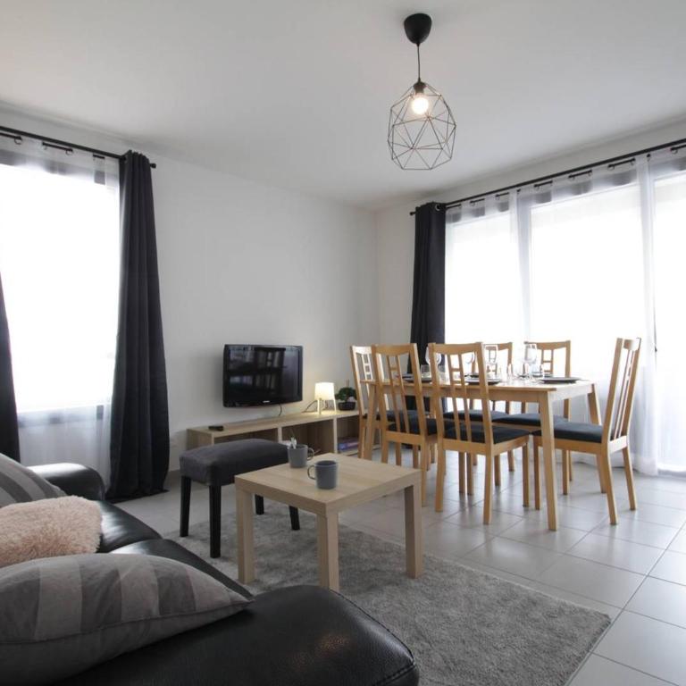 Appartement lumineux 4P/8 pers, 2 terrasses, parking privé, cœur de Briançon - FR-1-330C-119 - Appartement (8 Adultes) - 1