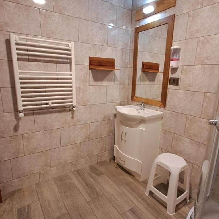 Illi Lodge & Hostel - Quadruple Room - 3