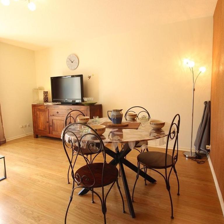 Appartement 2 pièces cabine avec balcon, parking, animaux admis, Wi-Fi - FR-1-313-195 - Apartment (4 Erwachsene) - 1
