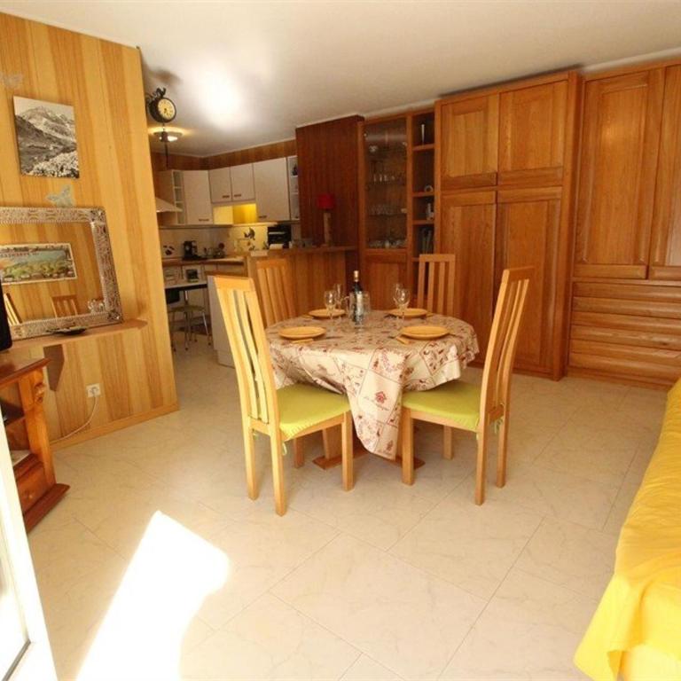 Appart. central 6/7 pers. à Bagnères-de-Luchon avec parking et animaux admis - FR-1-313-171 - Apartment (7 Erwachsene) - 2