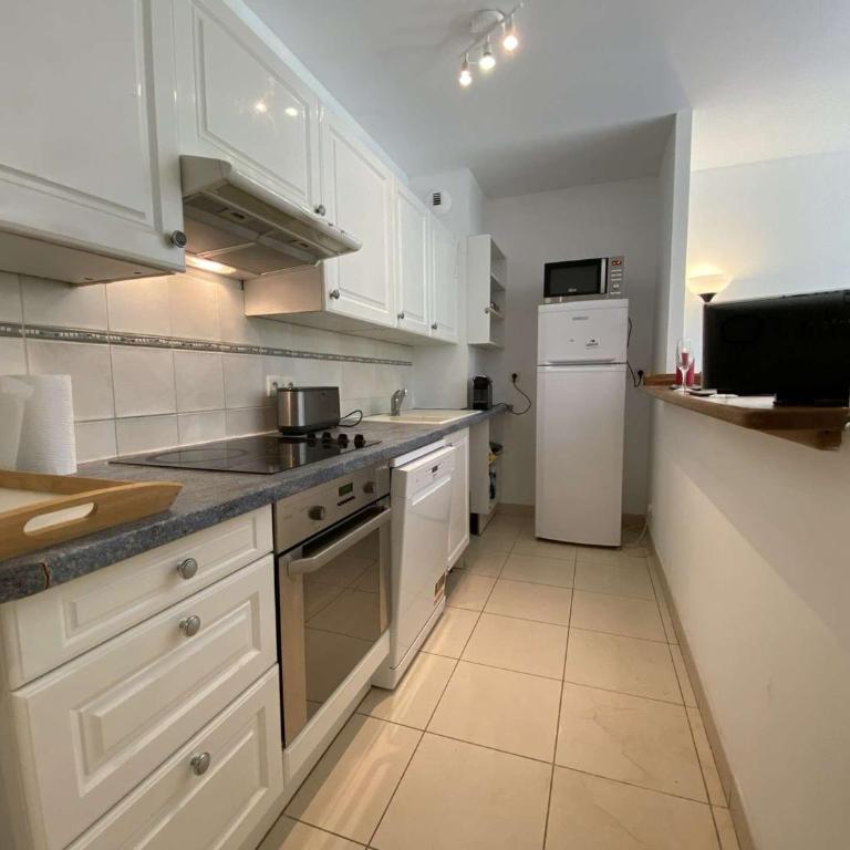 Appartement 3P avec Terrasse et Garage, à 10min des Plages de Juan-les-Pins - FR-1-252-171 - Appartement (6 Adultes) - 2