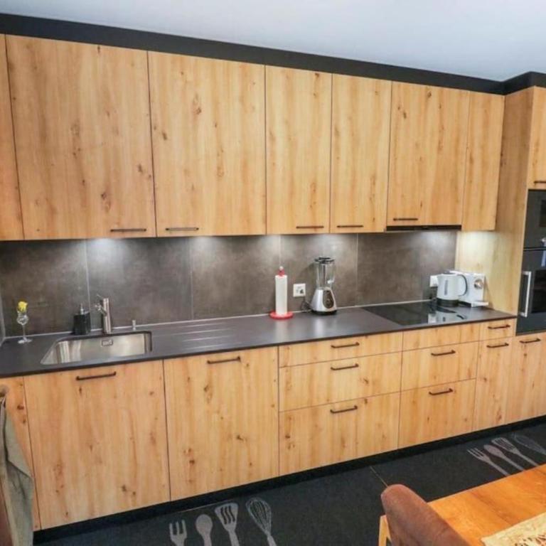 Bel appartement avec parking souterrain sur place - Apartment mit 1 Schlafzimmer - 23