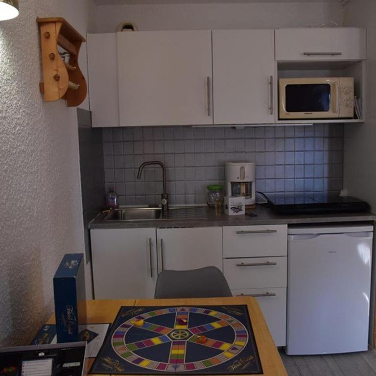 Studio rénové pour 3 au centre de Montgenèvre avec parking - FR-1-266-166 - Estudio - 2