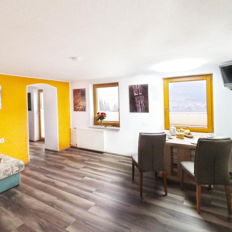 Ferienwohnung Weissacher - Apartment mit Balkon - 13