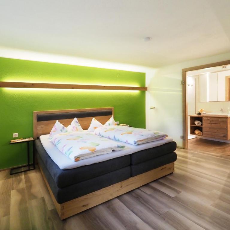 Ferienwohnung Weissacher - Apartment mit Balkon - 10