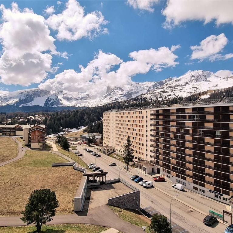 Appartement 4 pièces avec WiFi, Animaux admis, Parking gratuit proche des pistes - FR-1-525-240 - Apartment - 2