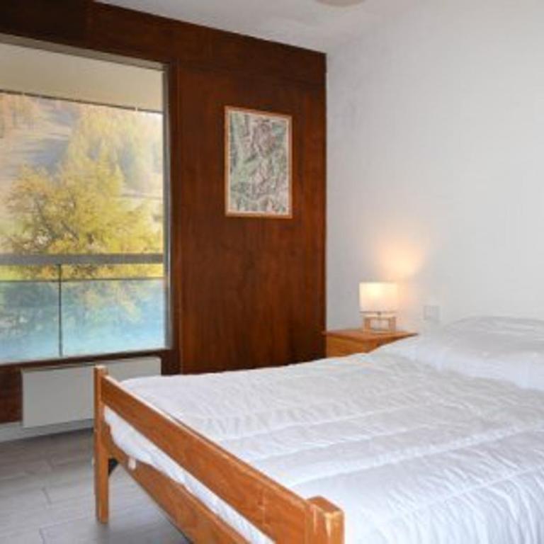 Beau T2 rénové au pied des pistes à Montgenèvre, avec balcon et équipements tout confort - FR-1-266-161 - Appartement (6 Adultes) - 4