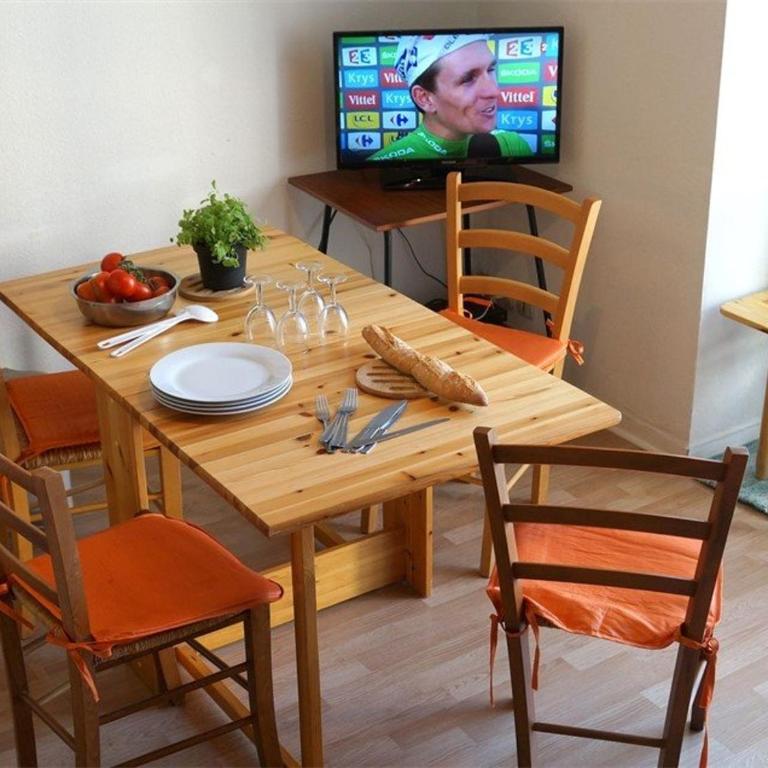 Charmant T2 RDC avec Jardinet et Parking, Proche Thermes et Commerces - FR-1-313-152 - Apartment (4 Adults) - 3