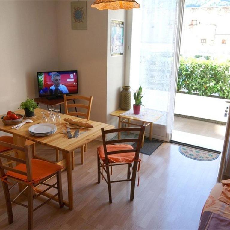 Charmant T2 RDC avec Jardinet et Parking, Proche Thermes et Commerces - FR-1-313-152 - Apartment (4 Adults) - 4