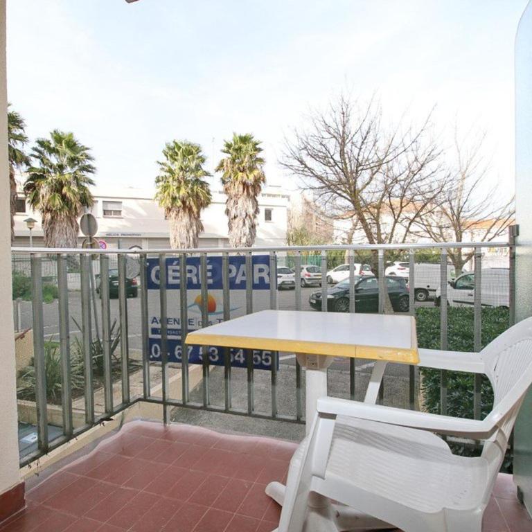 Studio rénové avec wifi, balcon et climatisation à Balaruc-les-Bains - FR-1-553-53 - Studio - 9