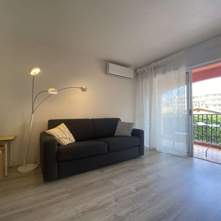 Sainte-Maxime, Apt 2 pièces avec piscine, terrasse, parking privé, proche plage et commerces - FR-1-226-487 - Apartment - 2