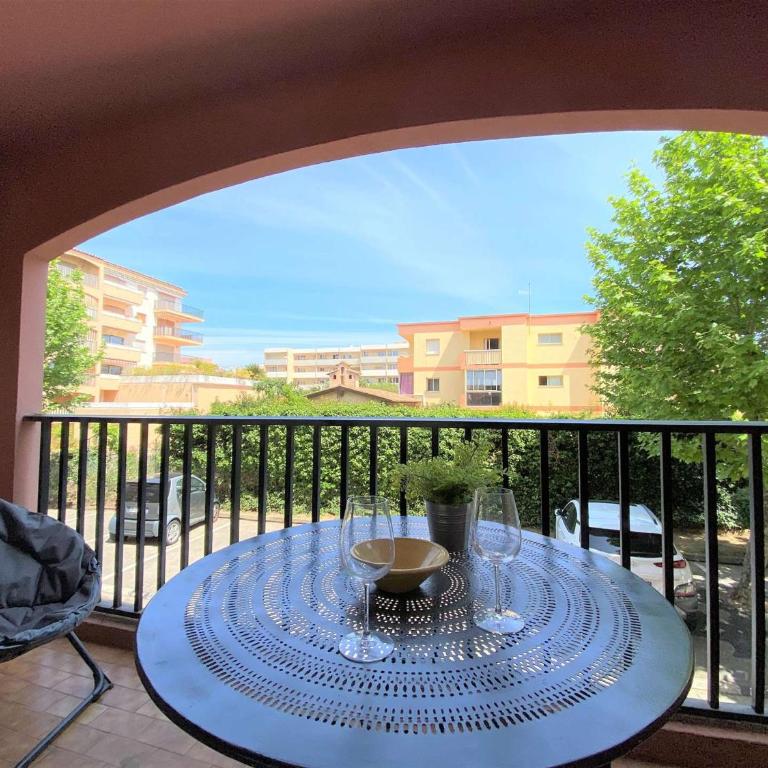 Sainte-Maxime, Apt 2 pièces avec piscine, terrasse, parking privé, proche plage et commerces - FR-1-226-487 - Apartment - 3