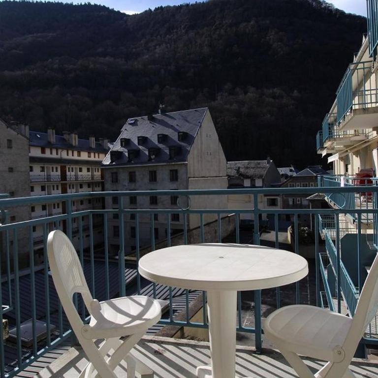 Studio Cabine Calme, Parking, Balcon, Animaux Ok - 4 Pers. à Bagnères-de-Luchon - FR-1-313-193 - Estudio - 8