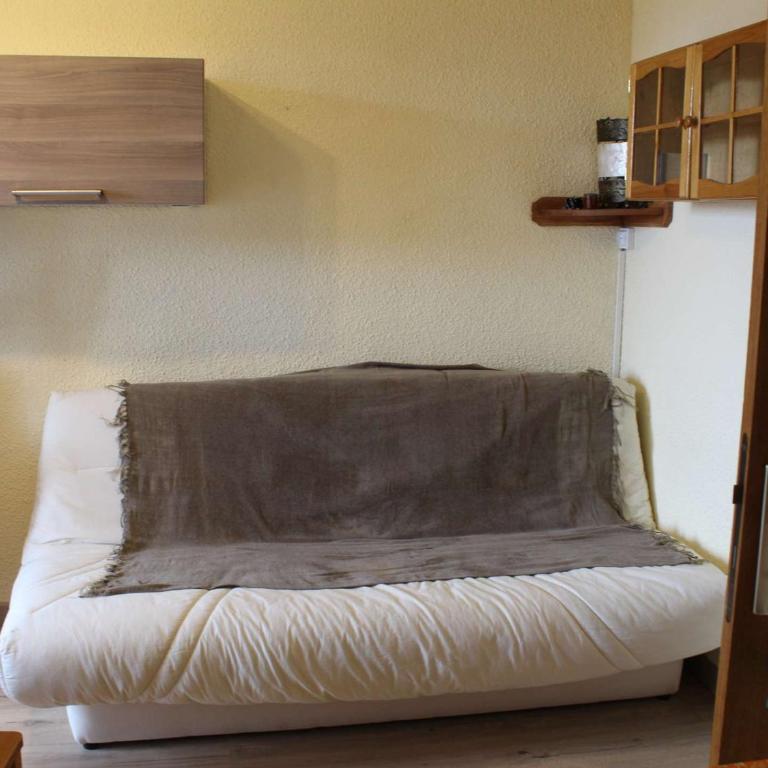 Studio cabine avec accès direct aux pistes, balcon, et piscine - 4 couchages, Risoul 1850 - Appartement 1 Chambre - 8