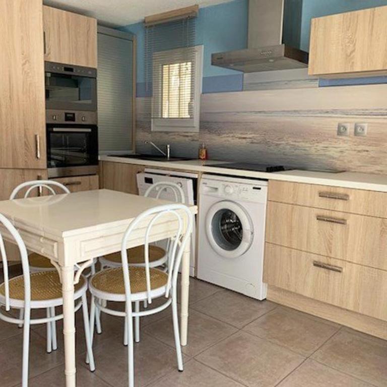 Villa climatisée pour 6 avec piscine et parking proche plage - FR-1-607-42 - Maison de Vacances - 1