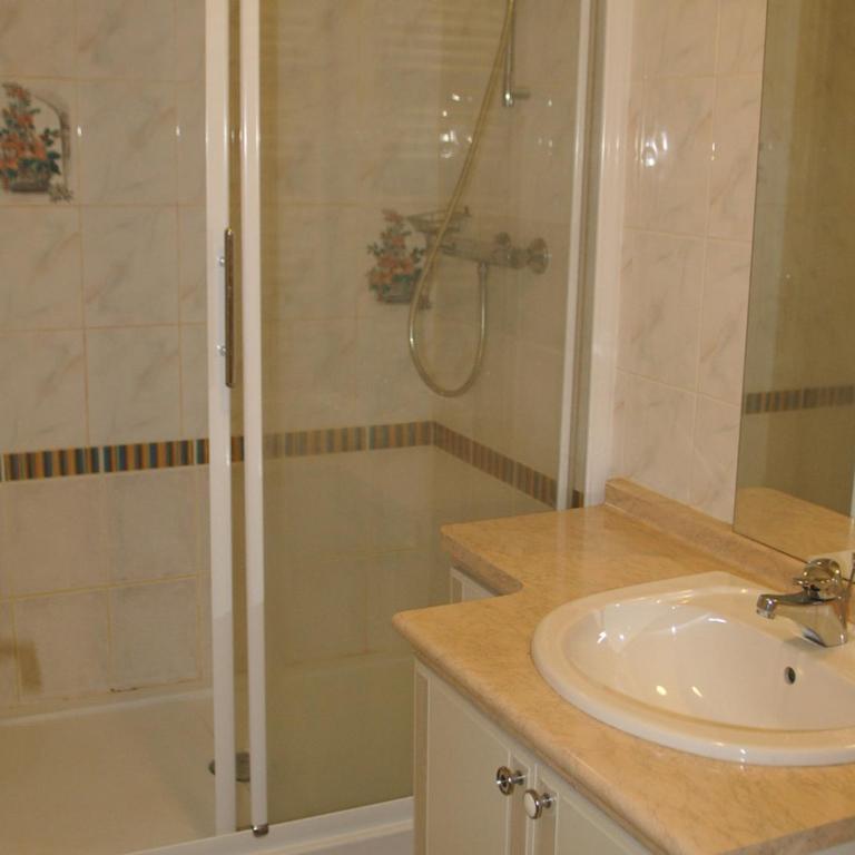 Charmant 2 pièces cabine au pied des pistes pour 6 personnes - Appartement 1 Chambre - 4