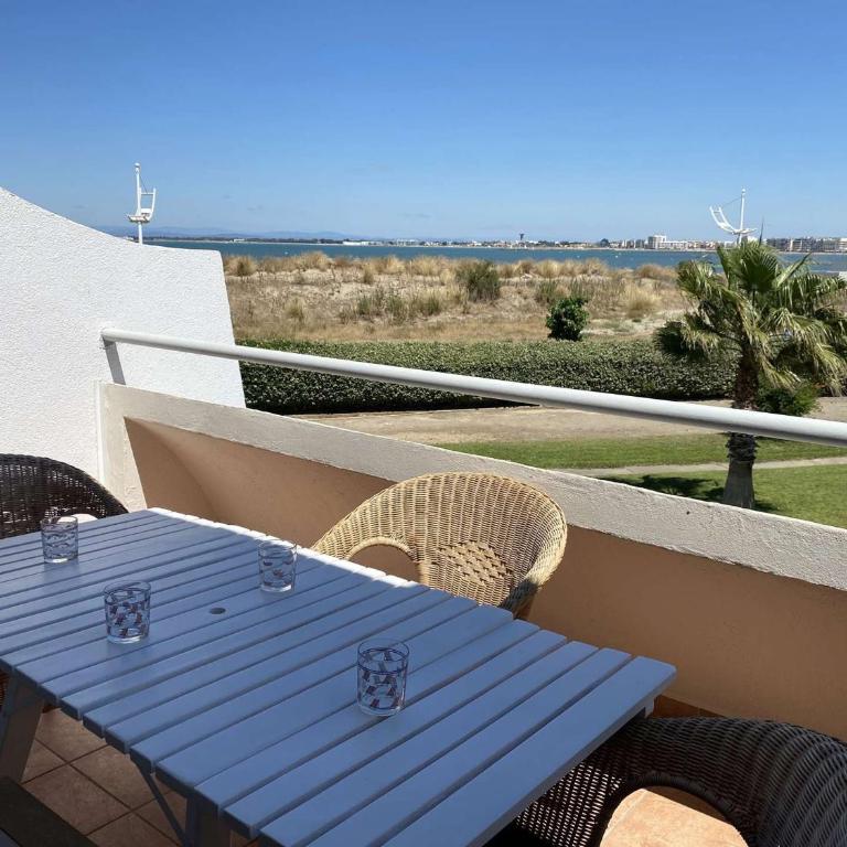 Appartement 2 pièces avec parking à Port Camargue - FR-1-250-170 - Apartamento (4 adultos) - 1