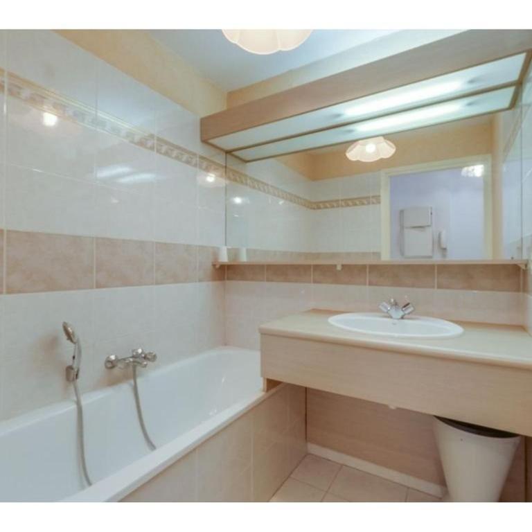 Appartement Studio Cabine à Fréjus, Piscine, Plage à 500m, Clim, Parking, Terrasse, 4 Couchages - FR-1-226A-110 - Apartment (4 Erwachsene) - 4